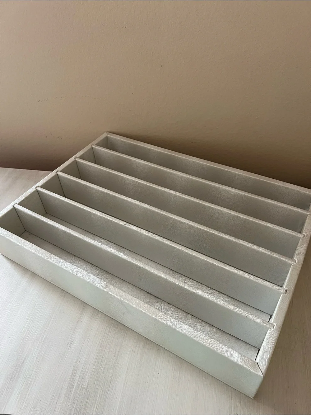 Boutique Sunglasses Display Tray Faux Embossed Leather